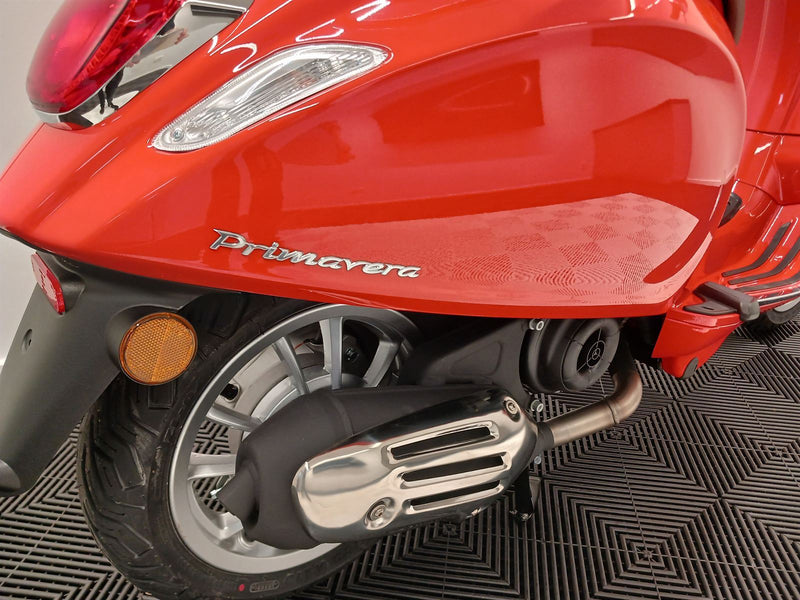 Load image into Gallery viewer, 2024 Vespa Primavera IN STOCK NOW !!!-2024