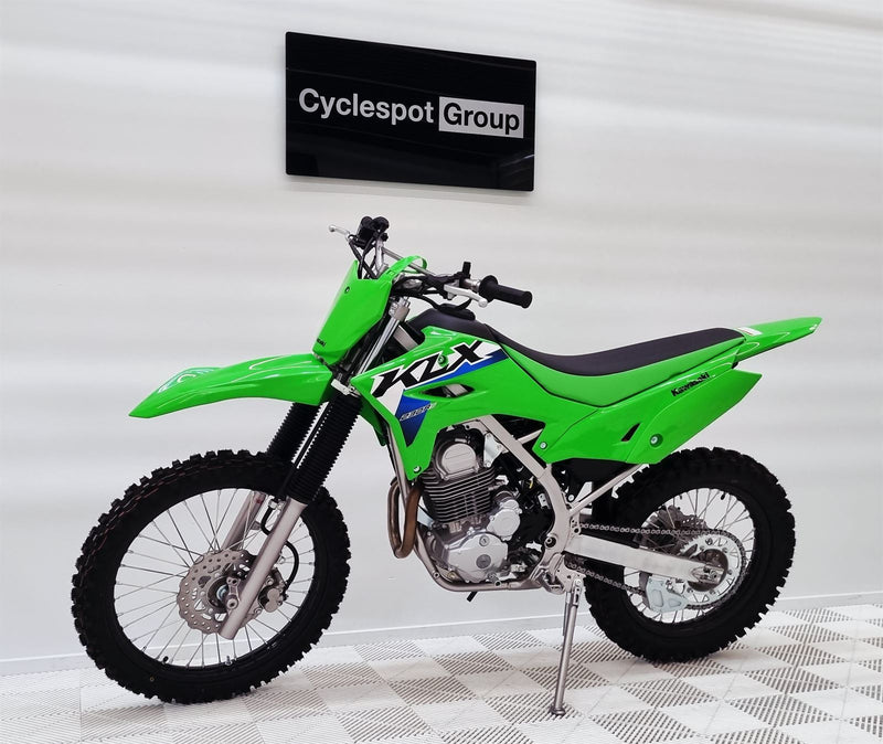 Load image into Gallery viewer, 2026 Kawasaki KLX 230 R