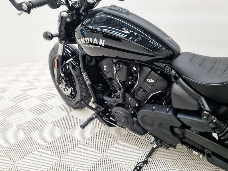Load image into Gallery viewer, 2025 Indian Scout Bobber
