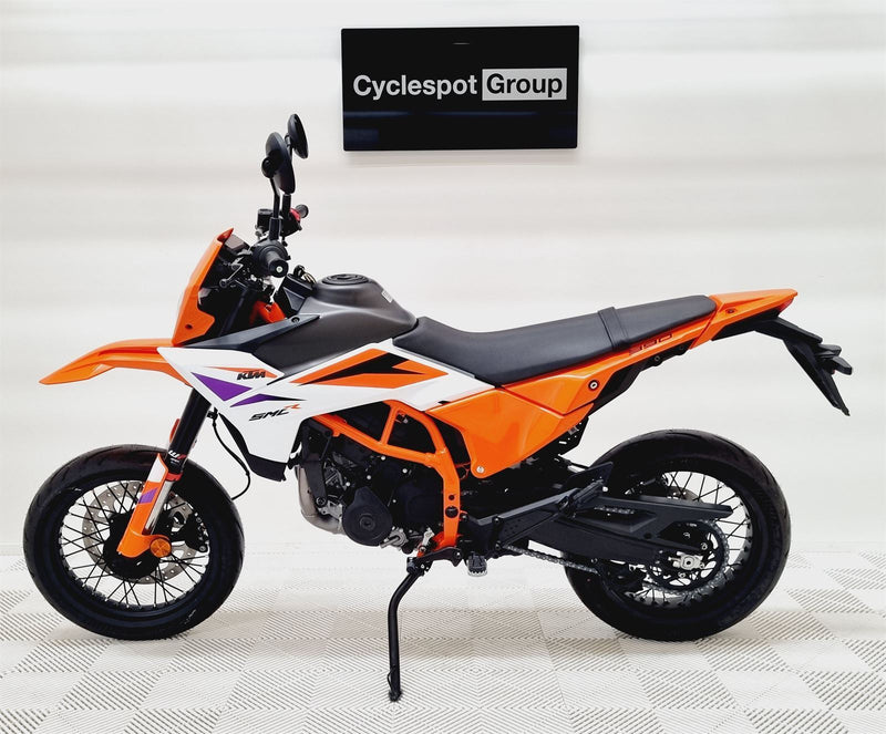 Load image into Gallery viewer, 2025 KTM SMC 390 R