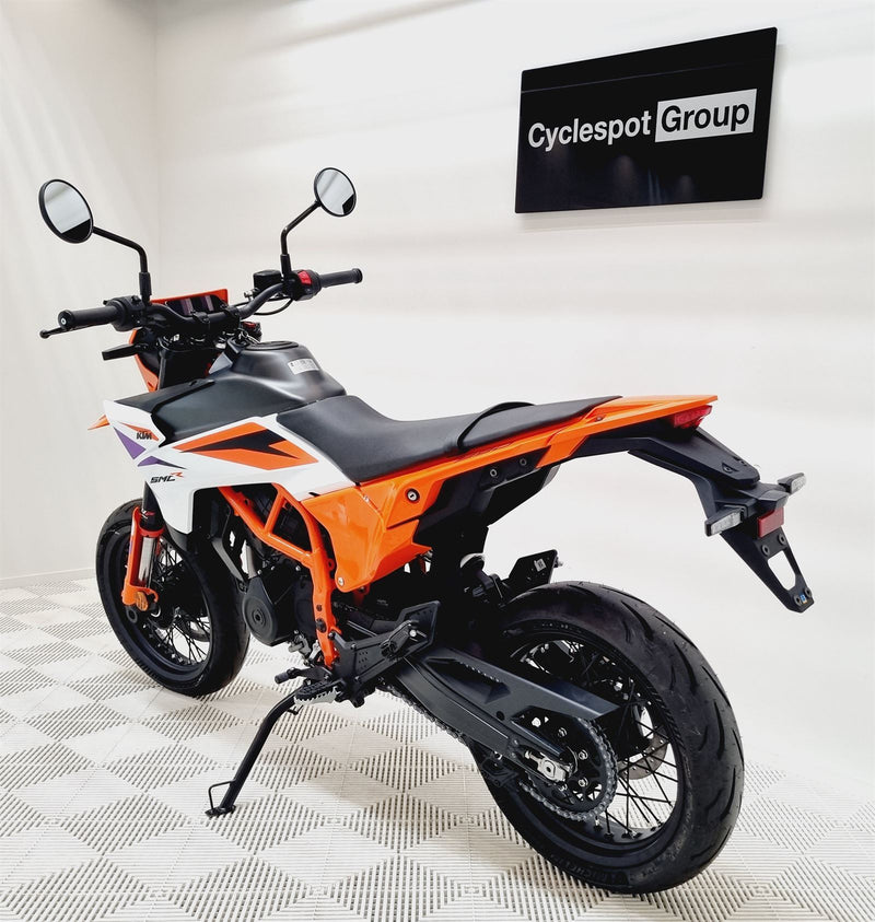 Load image into Gallery viewer, 2025 KTM SMC 390 R