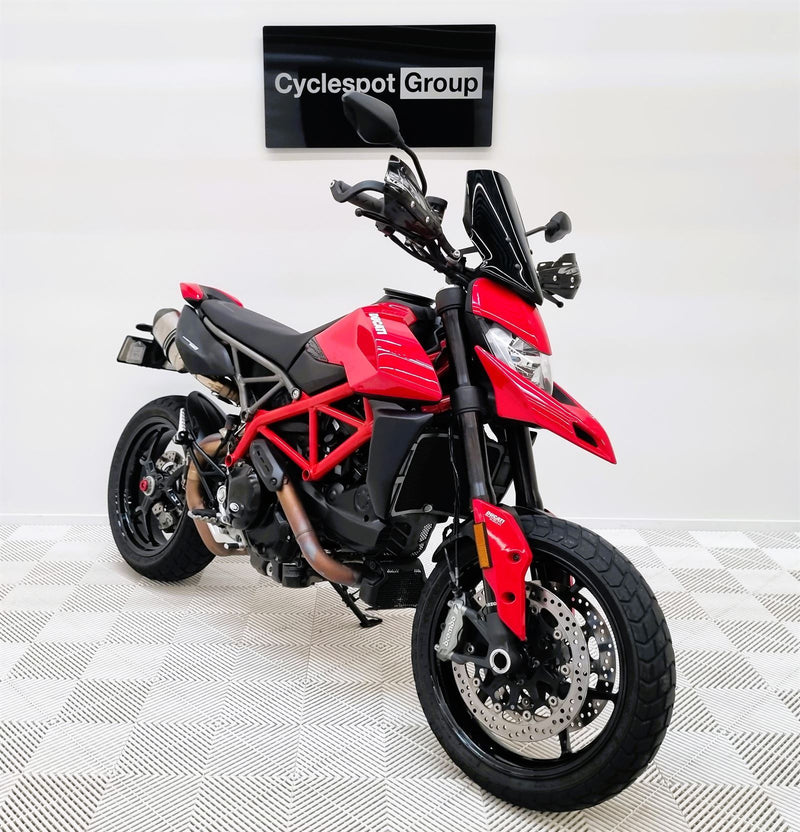 Load image into Gallery viewer, 2022 Ducati Hypermotard 950