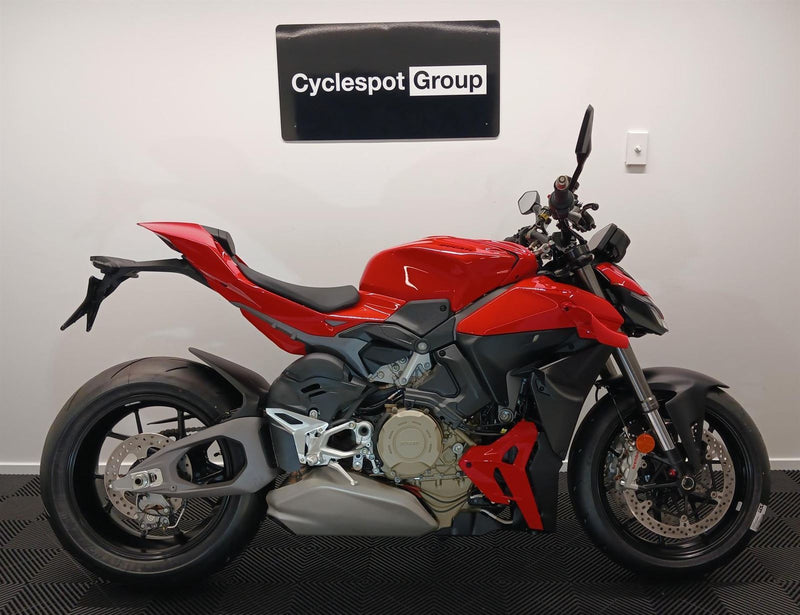 Load image into Gallery viewer, 2025 Ducati Street Fighter V4 SAVE