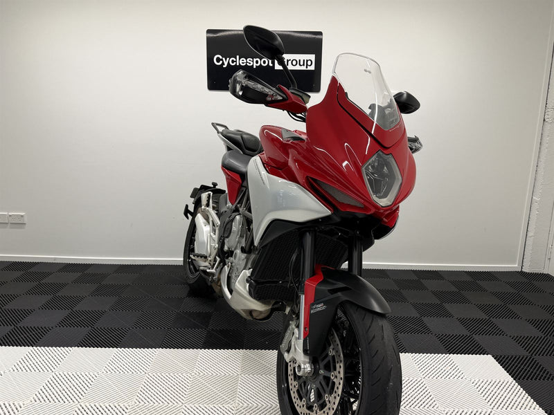 Load image into Gallery viewer, 2016 MV Agusta Turismo Veloce LUSSO 800