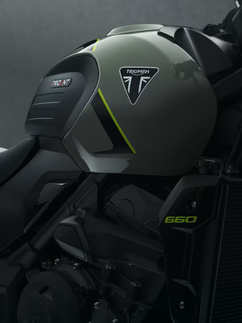 Load image into Gallery viewer, 2026 Triumph Trident 660 LAMS - Snowdonia White
