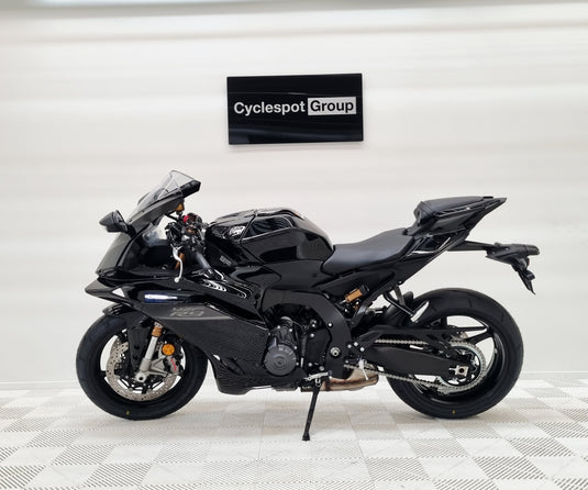 2027 Yamaha R9