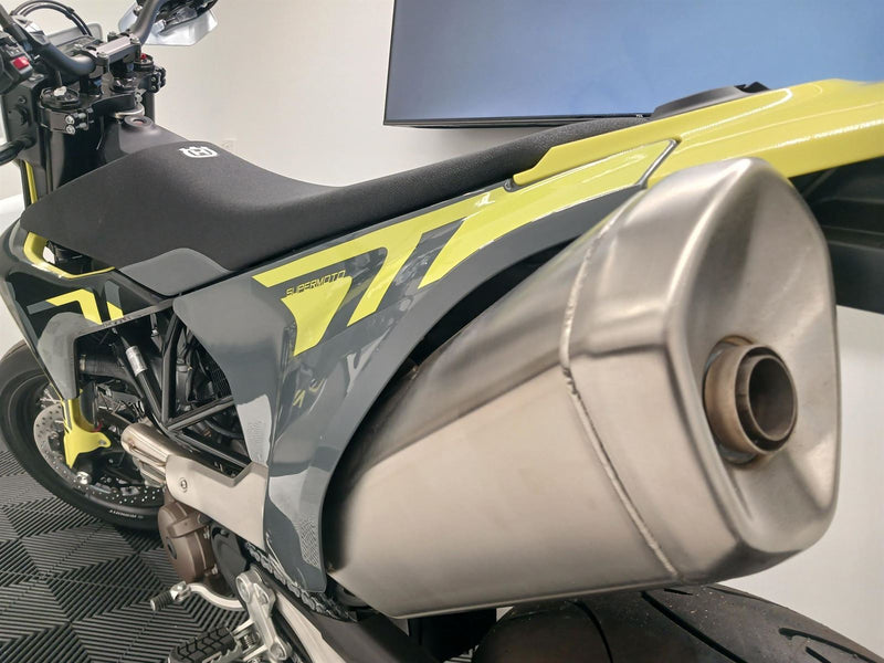 Load image into Gallery viewer, 2024 Husqvarna FS 701 Supermoto

