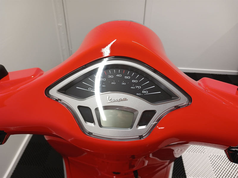 Load image into Gallery viewer, 2024 Vespa Primavera IN STOCK NOW !!!-2024
