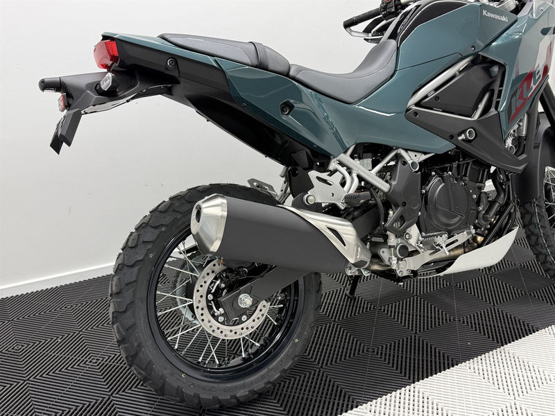 Load image into Gallery viewer, 2026 Kawasaki KLE 500
