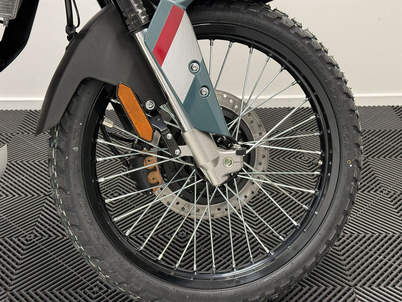 Load image into Gallery viewer, 2026 Kawasaki KLE 500 Special Edition
