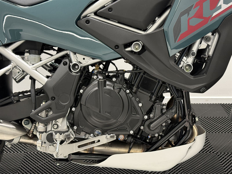 Load image into Gallery viewer, 2026 Kawasaki KLE 500 Special Edition
