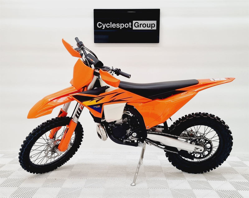Load image into Gallery viewer, 2026 KTM XC 300
