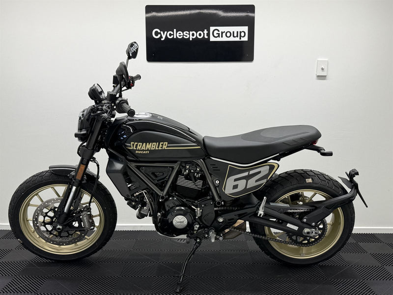 Load image into Gallery viewer, 2025 Ducati Scrambler FULL THROTTLE
