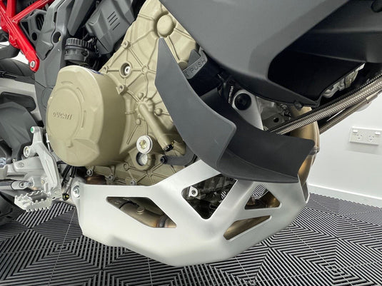 2025 Ducati Multistrada V4 Rally +Travel & Radar