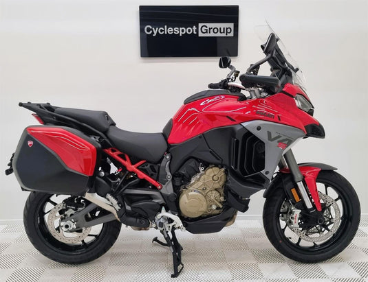 2026 Ducati Multistrada V4S Travel & Radar