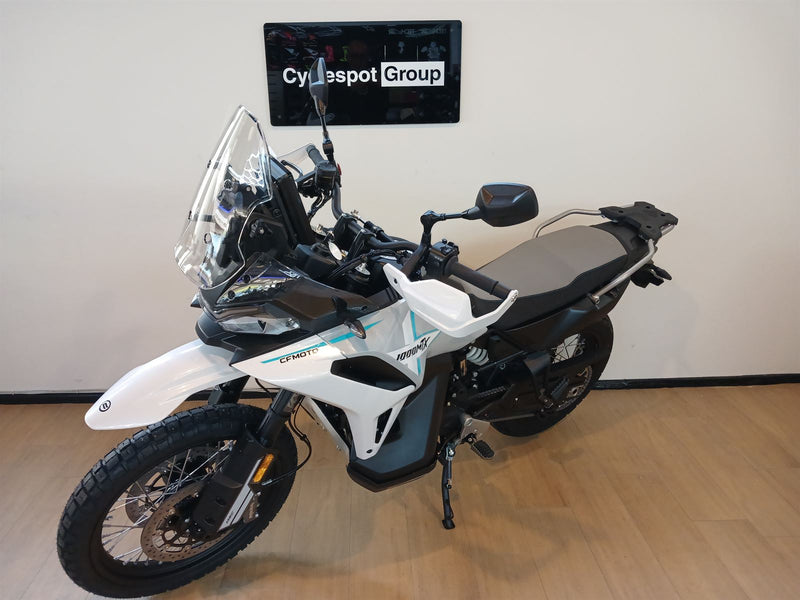 Load image into Gallery viewer, 2026 CFMOTO 1000 MT-X Low Seat
