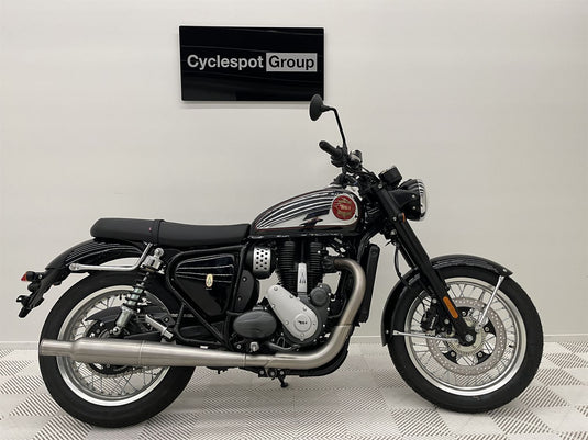 2024 BSA Gold Star Midnight Black