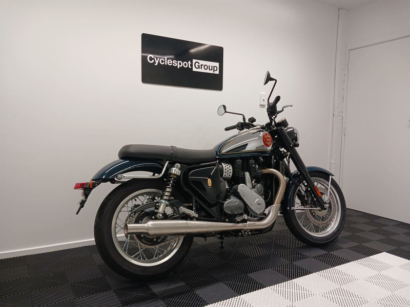 Load image into Gallery viewer, 2024 BSA Gold Star Highland Green
