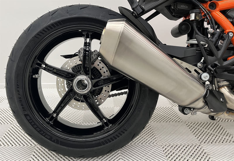Load image into Gallery viewer, 2026 KTM Superduke 1390R
