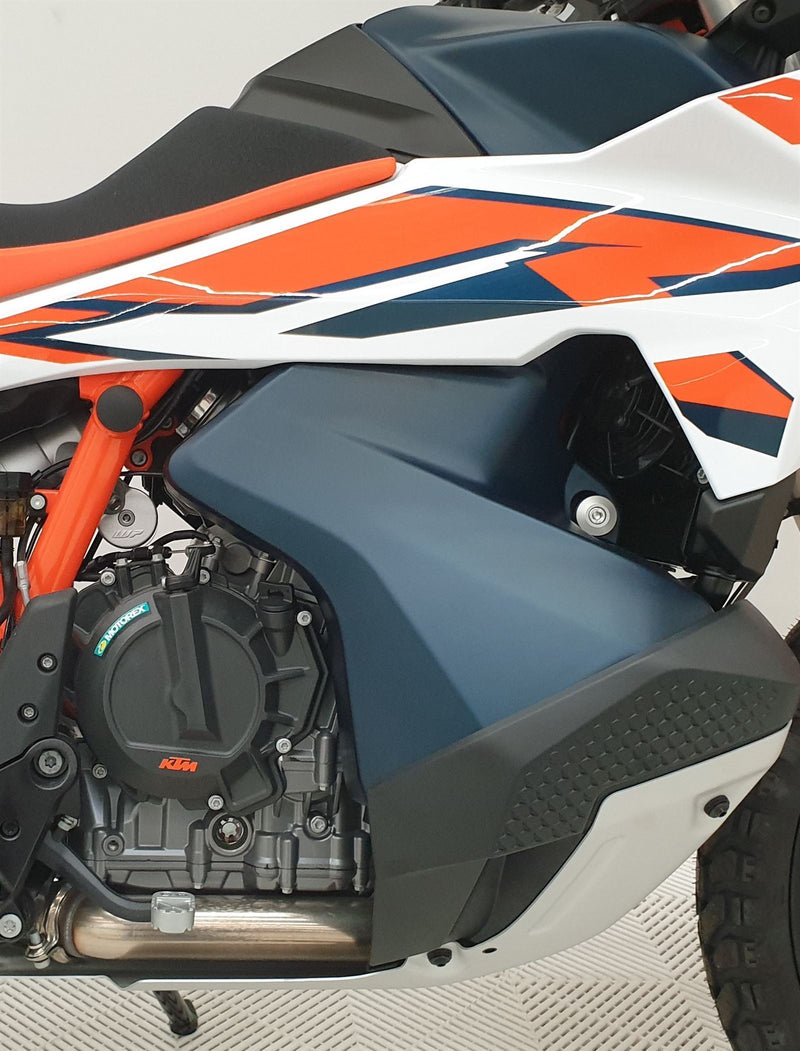 Load image into Gallery viewer, 2024 KTM Adventure 890 R + TECH PACK

