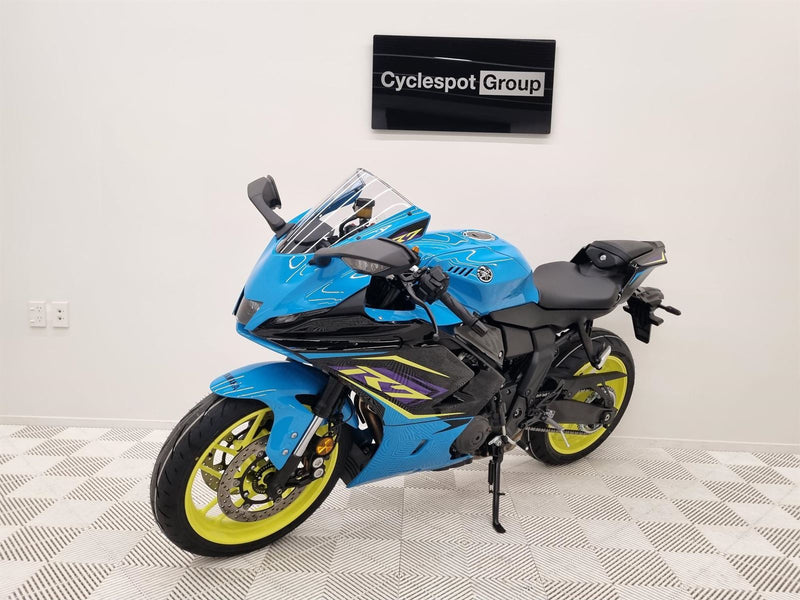 Load image into Gallery viewer, 2026 Yamaha R 7 LAMS
