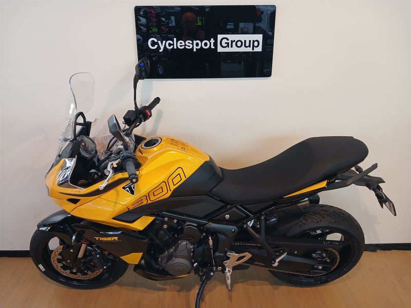 Load image into Gallery viewer, 2026 Triumph Tiger 800
