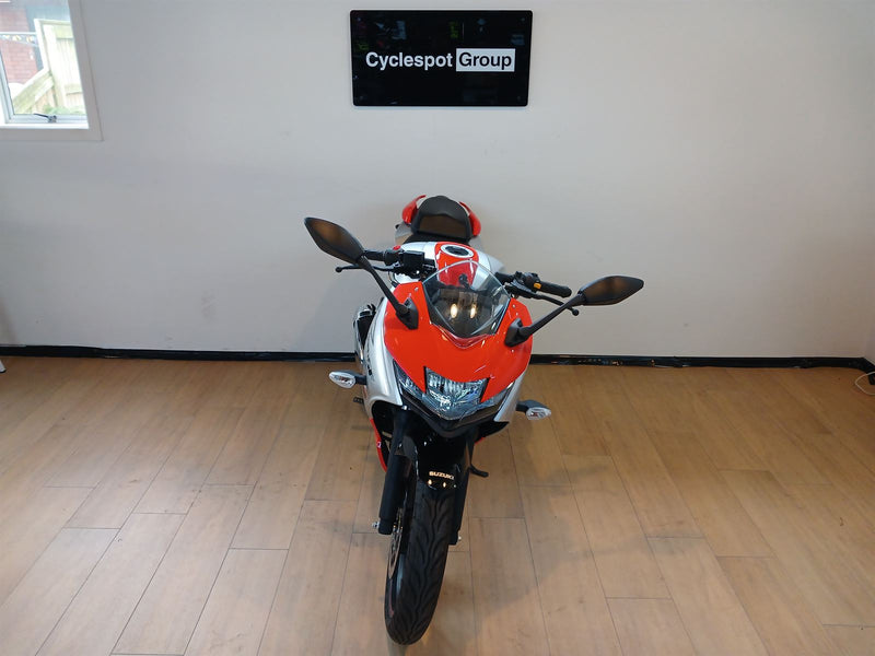 Load image into Gallery viewer, 2023 Suzuki GSX 150 LAMS
