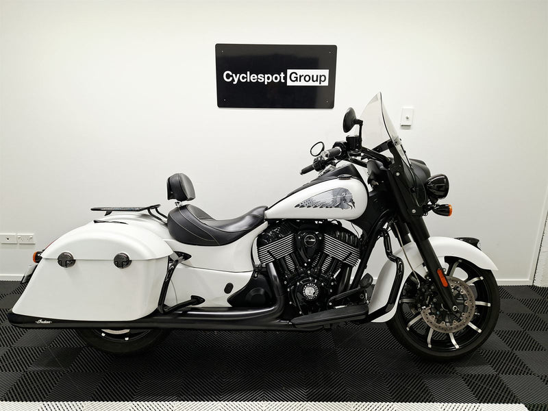 Load image into Gallery viewer, 2021 Indian Springfield DARK HORSE
