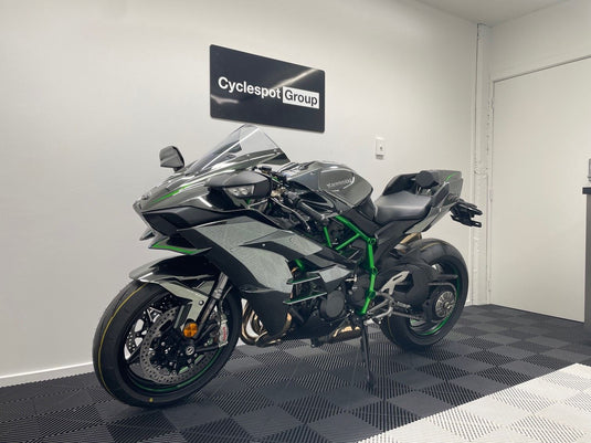 2025 Kawasaki Ninja H2