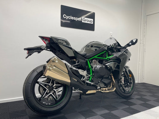 2025 Kawasaki Ninja H2