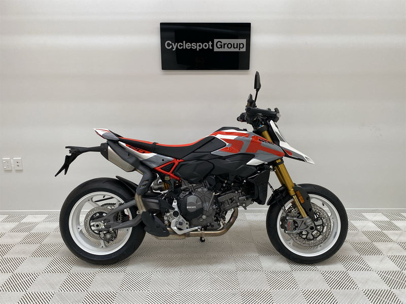 Load image into Gallery viewer, 2026 Ducati Hypermotard V2 SP
