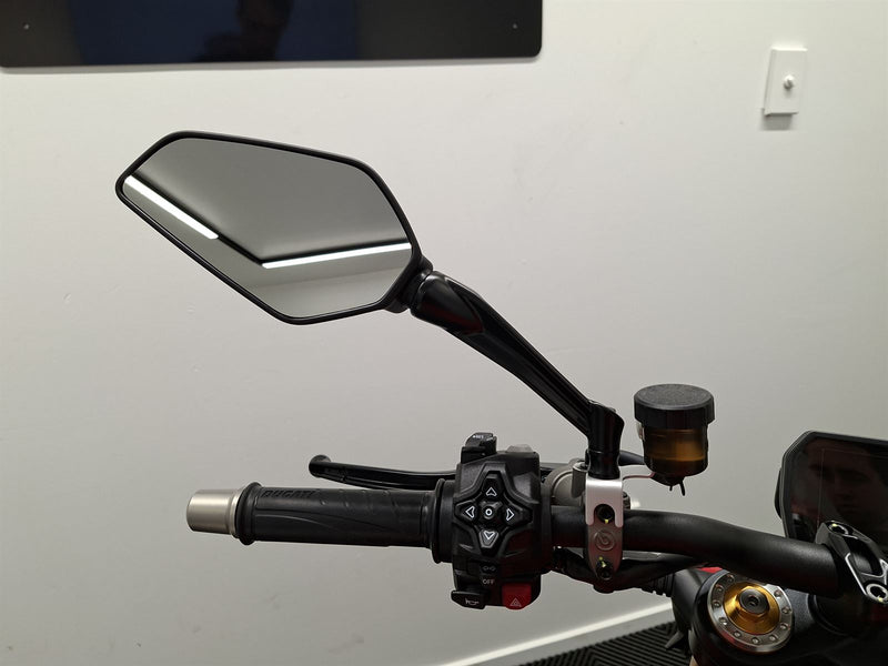 Load image into Gallery viewer, 2026 Ducati Street Fighter V2S

