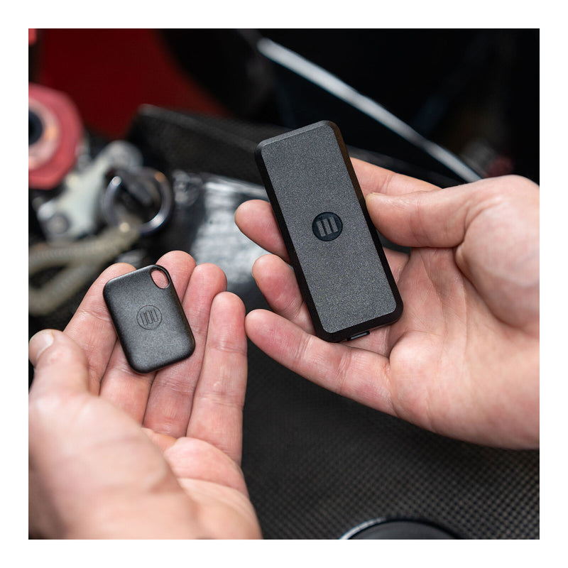 Load image into Gallery viewer, Monimoto 9 Smart Motorcyle GPS Tracker
