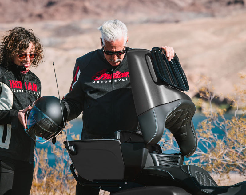 Load image into Gallery viewer, 2026 Indian Pursuit Dark Horse - Black Smoke
