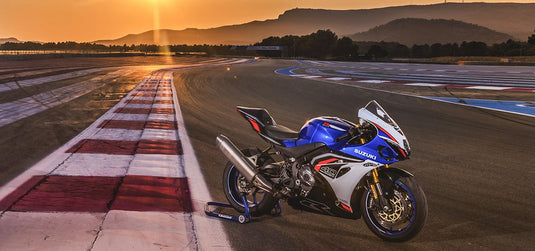 2027 Suzuki GSX-R 1000 R 40th Anniversary Edition - Candy Daring Red/Pearl Tech White
